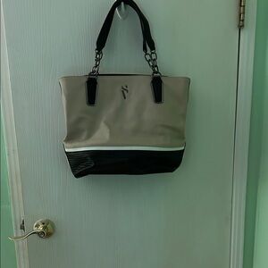Simply Vera Vera Wang Black and Cream Tote